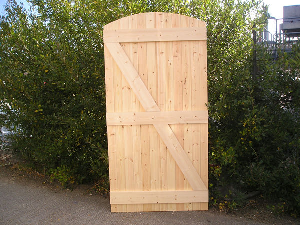 Sherborne wooden gate design