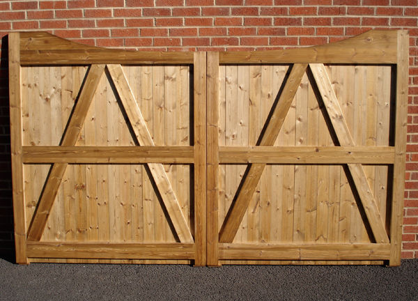 Winchester wooden gate design